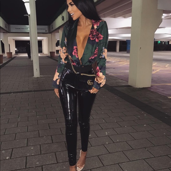 Tops - *New* Floral Blouse Bodysuit - in Burnt Orange